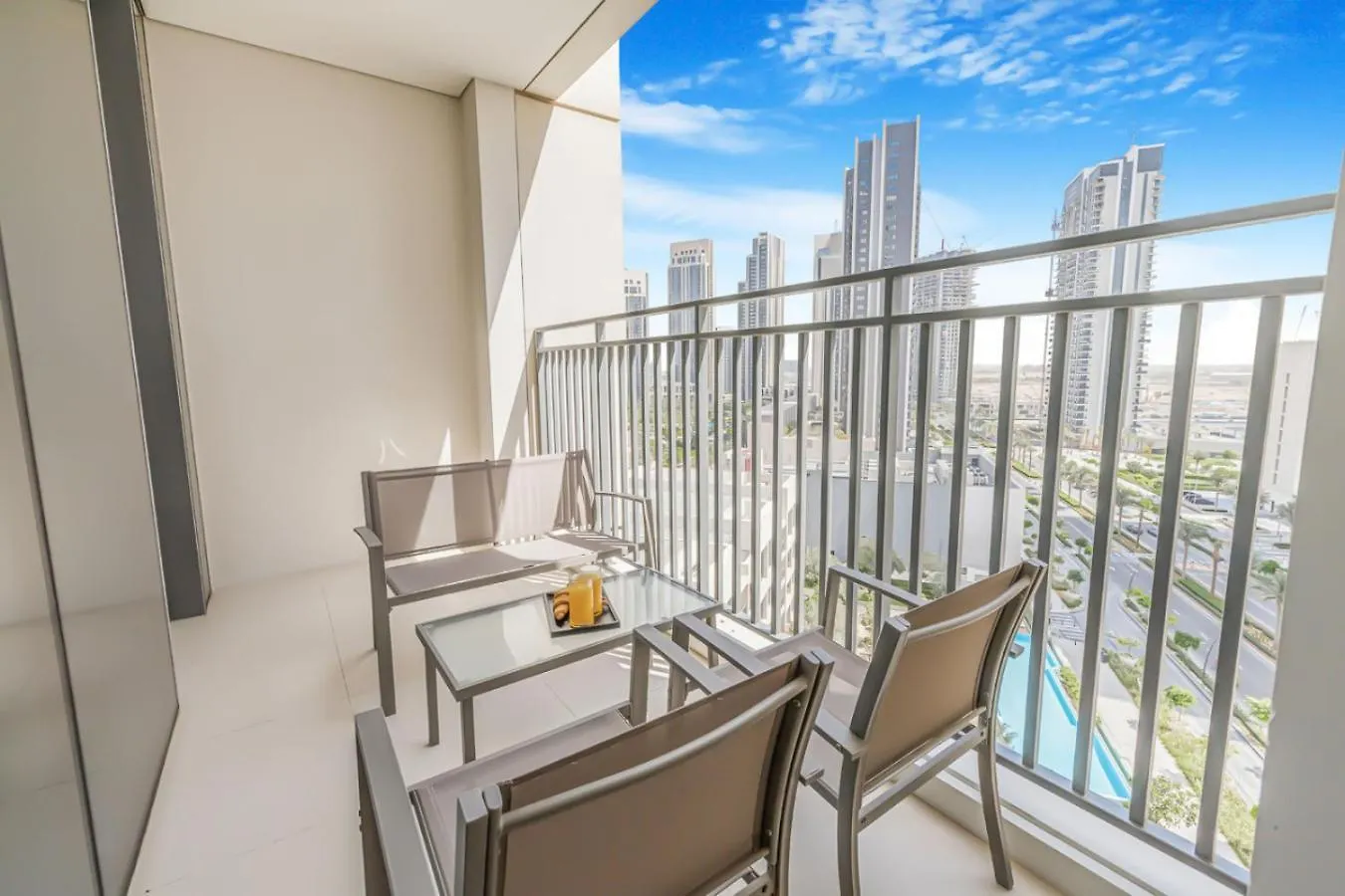Large 1Br With Gym And Pool In Iconic Tower 0*, Dubai