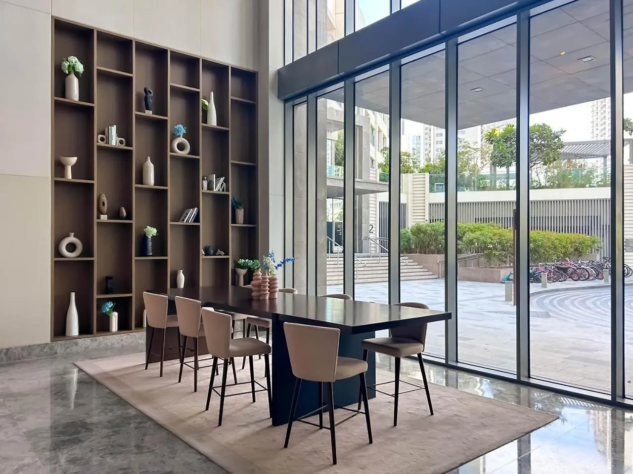 Large 1Br With Gym And Pool In Iconic Tower Apartment
