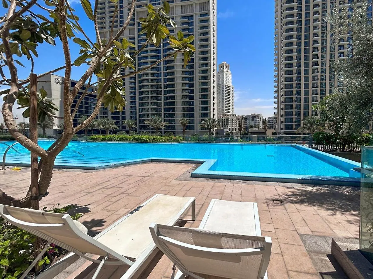 Apartment Large 1Br With Gym And Pool In Iconic Tower