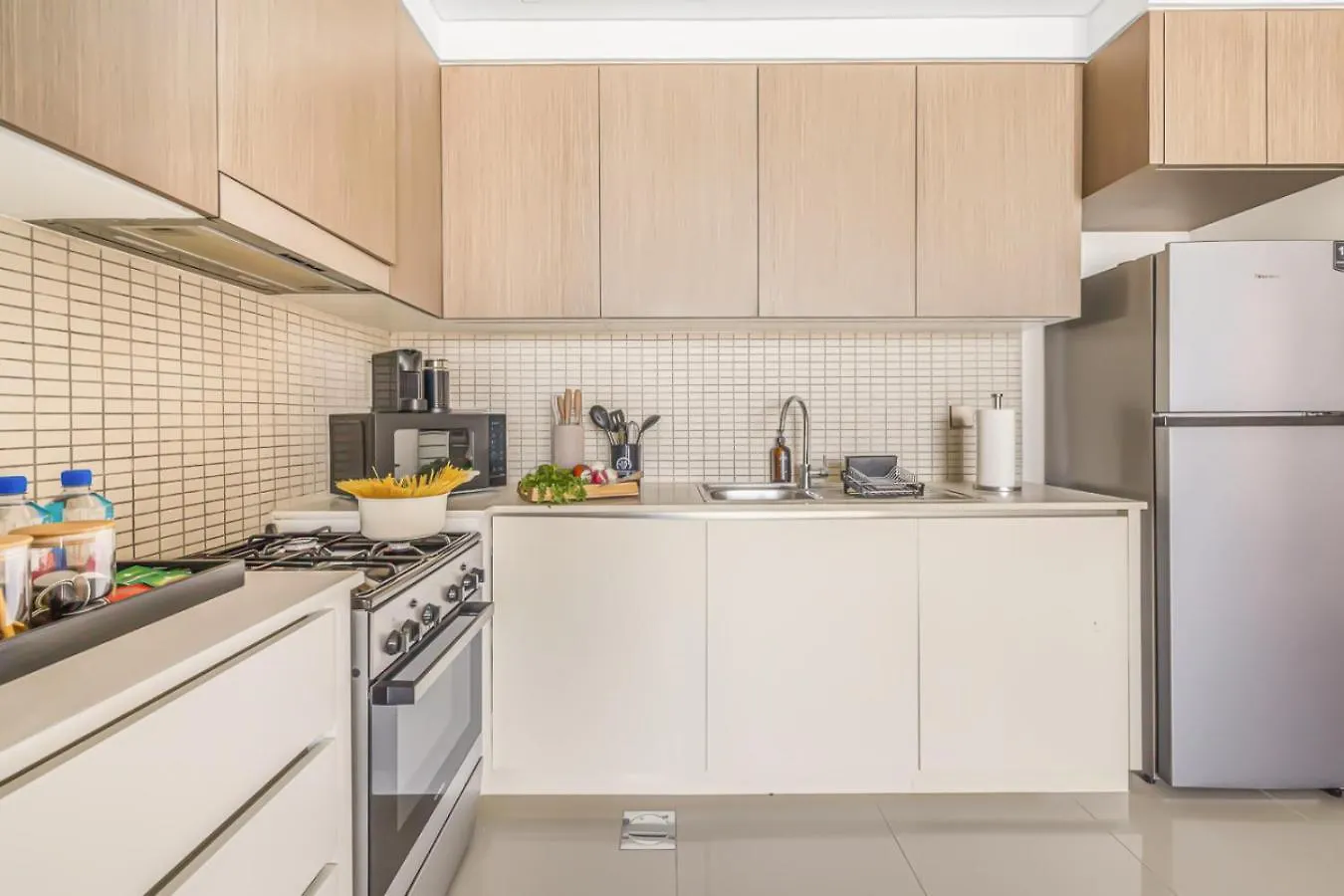 Apartment Large 1Br With Gym And Pool In Iconic Tower United Arab Emirates