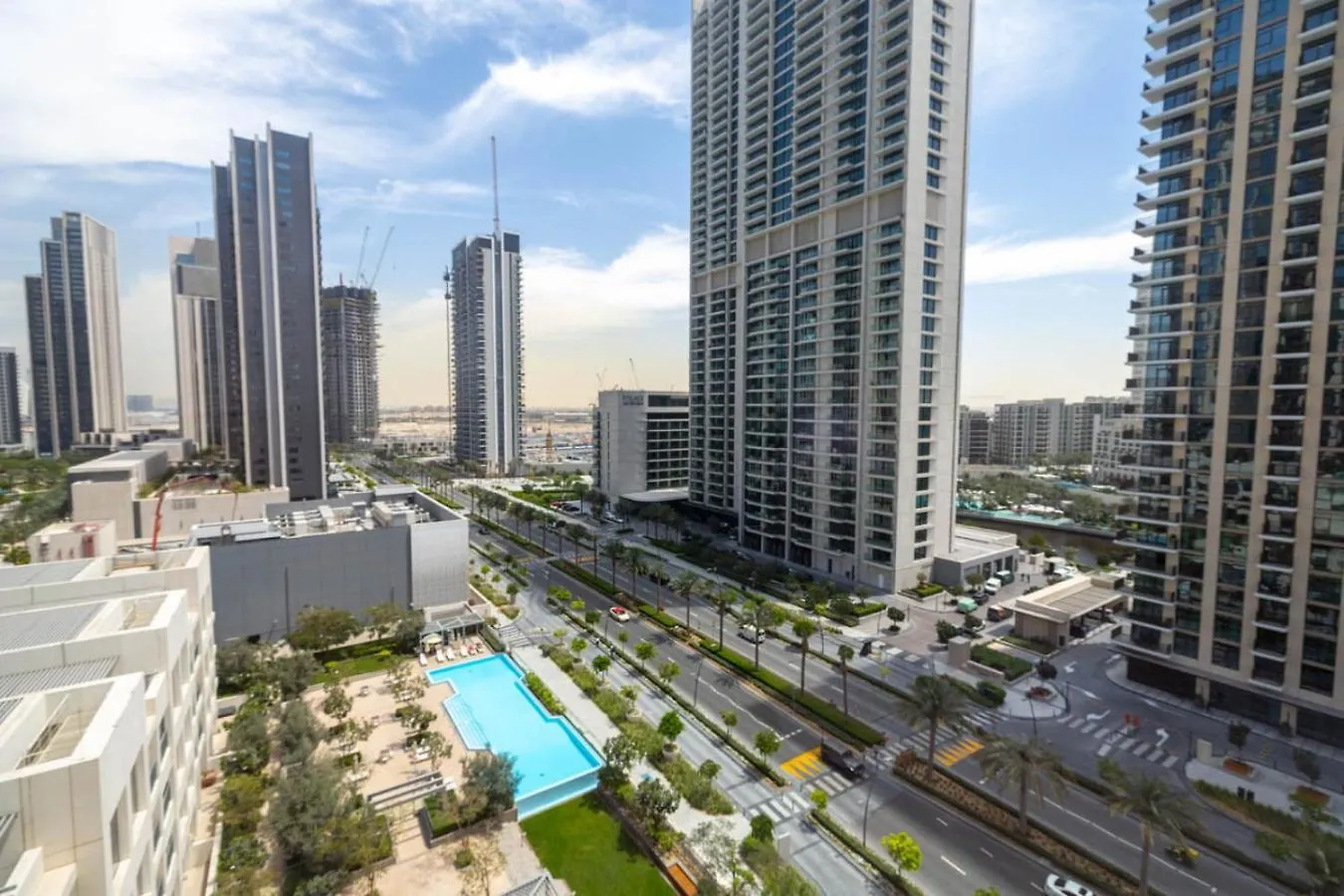 Apartment Large 1Br With Gym And Pool In Iconic Tower